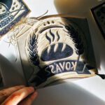 Az első példányok